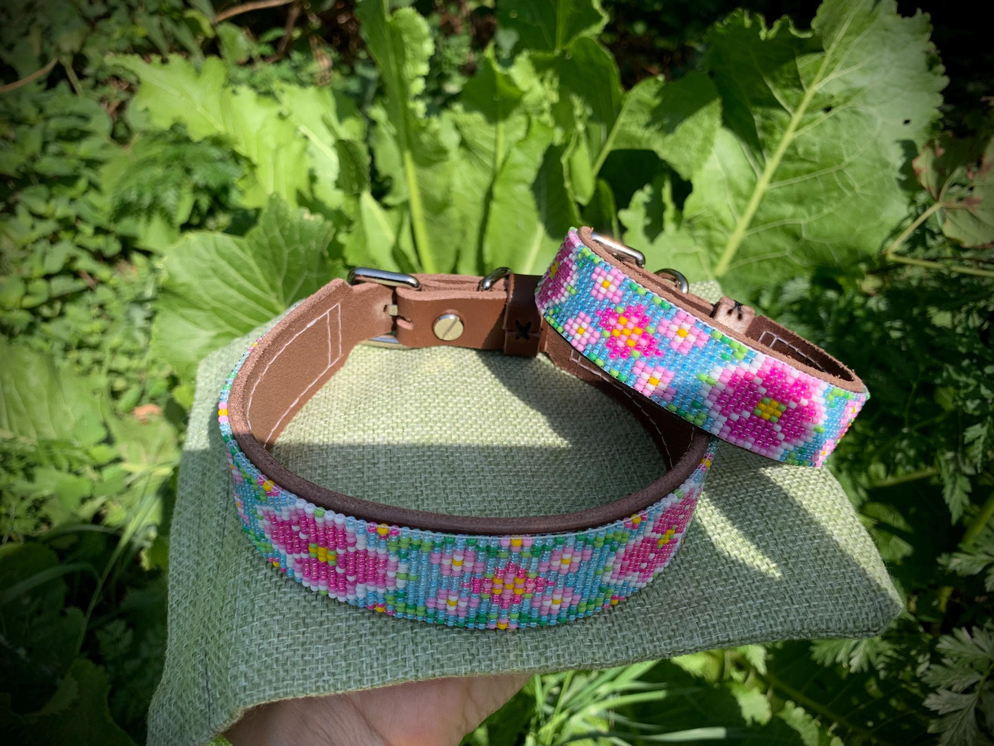 Beaded leather dog collar Unique dog collar Flower dog collar Gift dog collar Dog collar for girl Pink dog collar